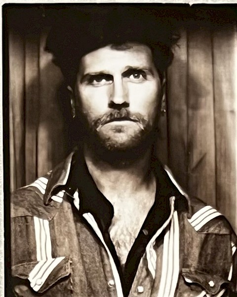 Anderson Knight Koenig performing acoustic folk and blues music during Beats & Bites Brunch at Riverhouse Lodge Bend Oregon.