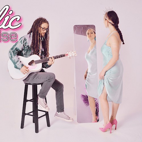 Angelic Noise acoustic duo performing live at Currents Restaurant Riverhouse Lodge Bend Oregon