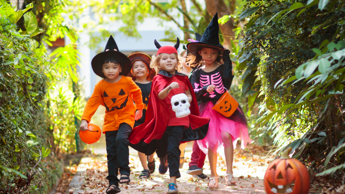 Kid's Costume Breakfast with Costume Contest October 24 from 8am-2pm
