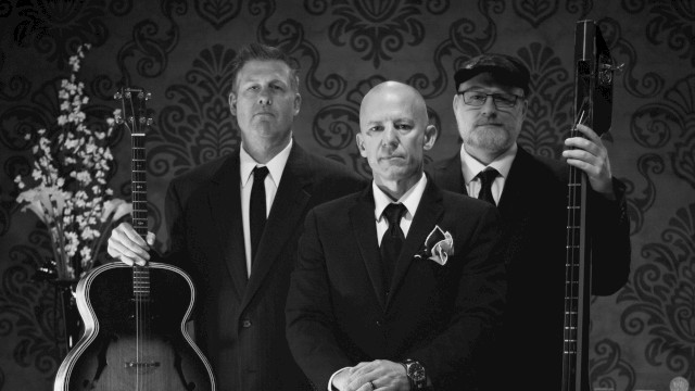 Brandon Campbell Trio live music in Bend Oregon at Currents at the Riverhouse, playing gypsy swing, jazz, and rockabilly on stage, September 19 2025 concert by the Deschutes River