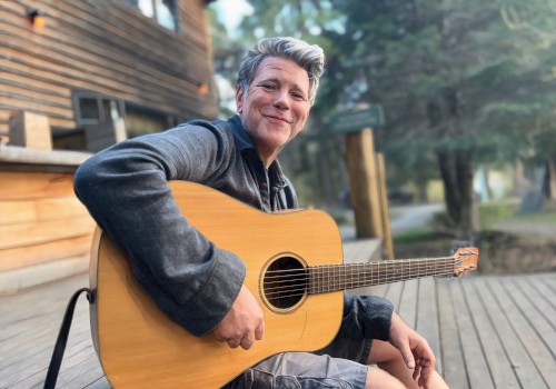 Dave LiaBraaten performing live music at Currents at Riverhouse Lodge in Bend Oregon on October 10, 2025, playing crowd-favorite classic rock and cover songs from the 70s, 80s, and 90s along the Deschutes River