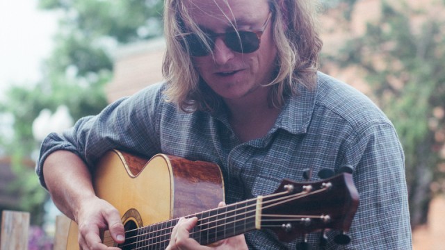 Experience Will Grove live at Currents at the Riverhouse for Beats & Bites Brunch on Sunday, November 16, 2025, from 11am–2pm.