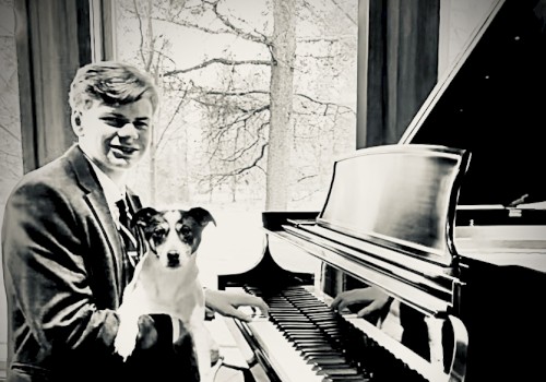 Caeliam performing solo piano at Currents at Riverhouse Lodge in Bend, Oregon during a Sunday brunch, playing uplifting original compositions.